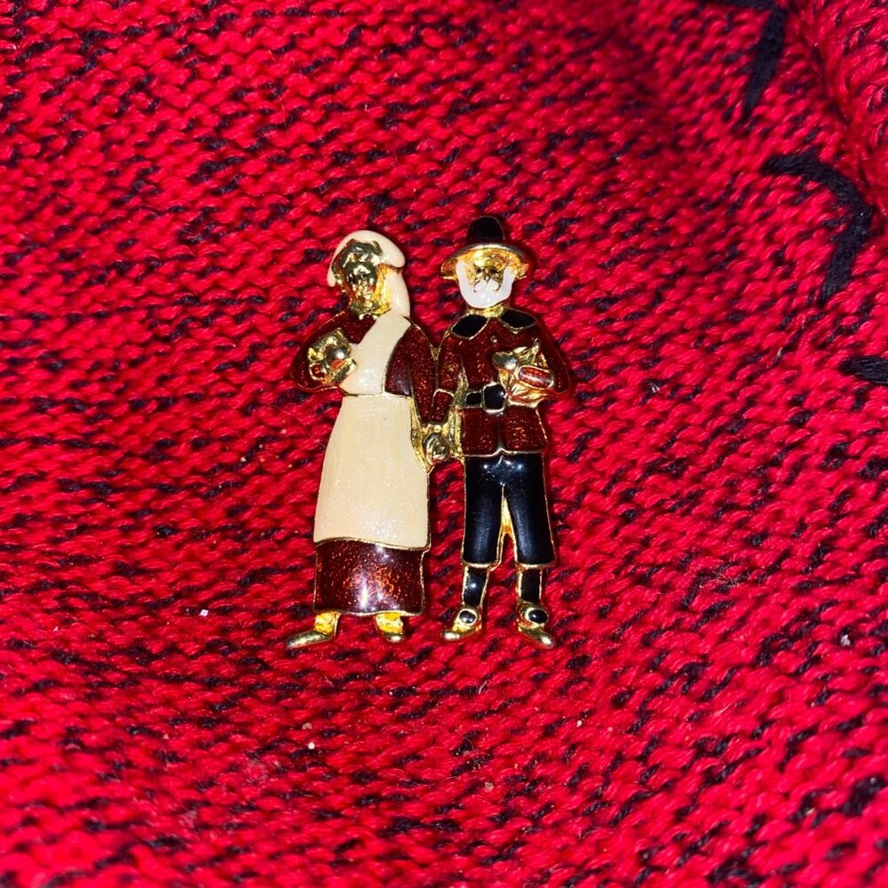 Vintage Enamel Thanksgiving Pilgrims Pin Brooch